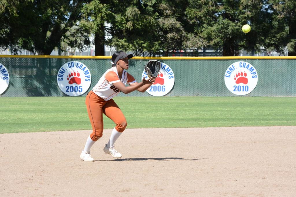 Hanford's Watts-Brown signs with Blue Jays, Sports, Selma / Kingsburg