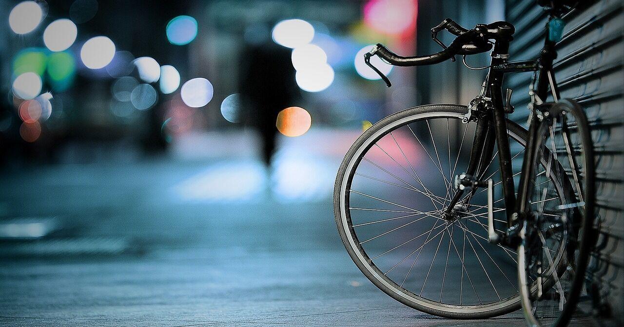 Looking Back in Lemoore: Cops crack down on bicycles on sidewalks - Vimarsana News