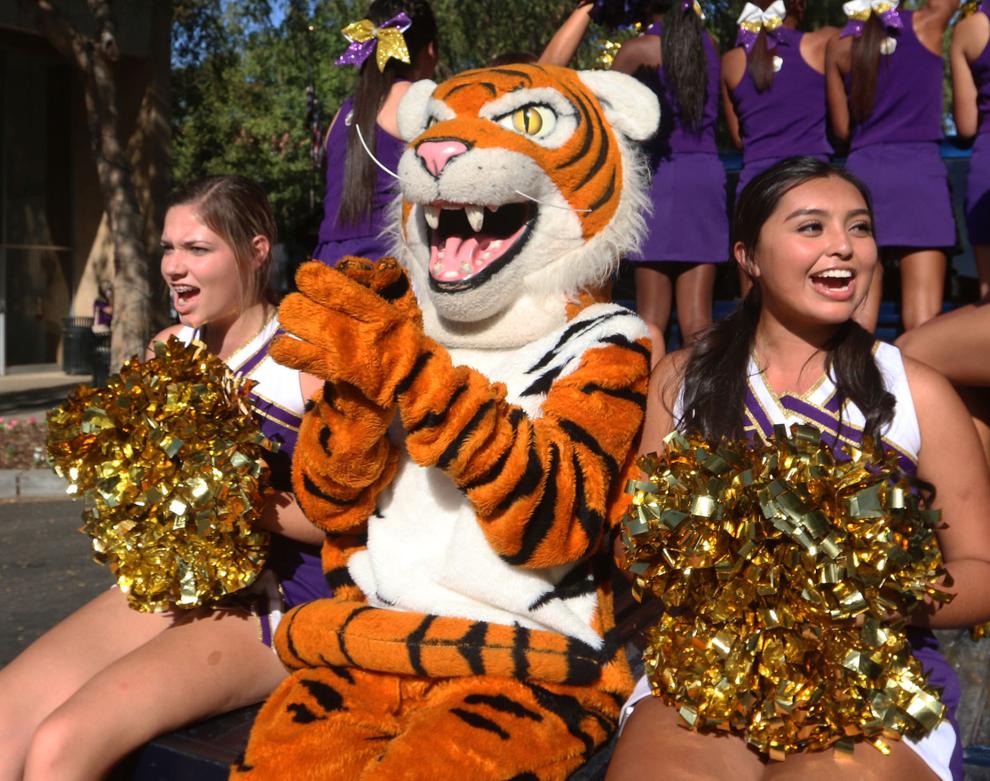 Lemoore Parade