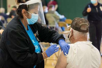 Adventist Health vaccinates more than 1,000 people during public vaccination event