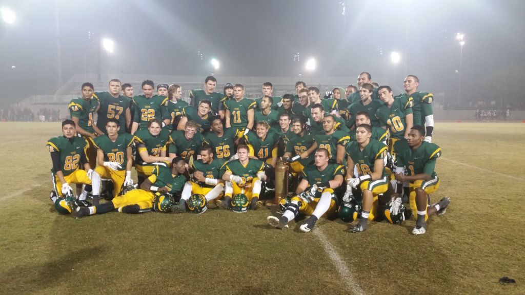 Kingsburg defeats Selma 4021, head to playoffs Sports
