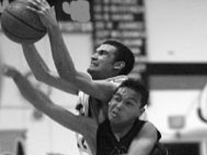 Cesar Chavez Ends Selma High Season Selma Enterprise