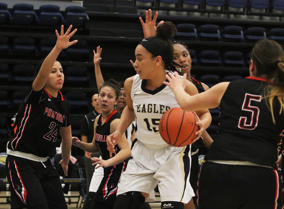 Eagles Soar In Cvc Opener Local Hanfordsentinel Com