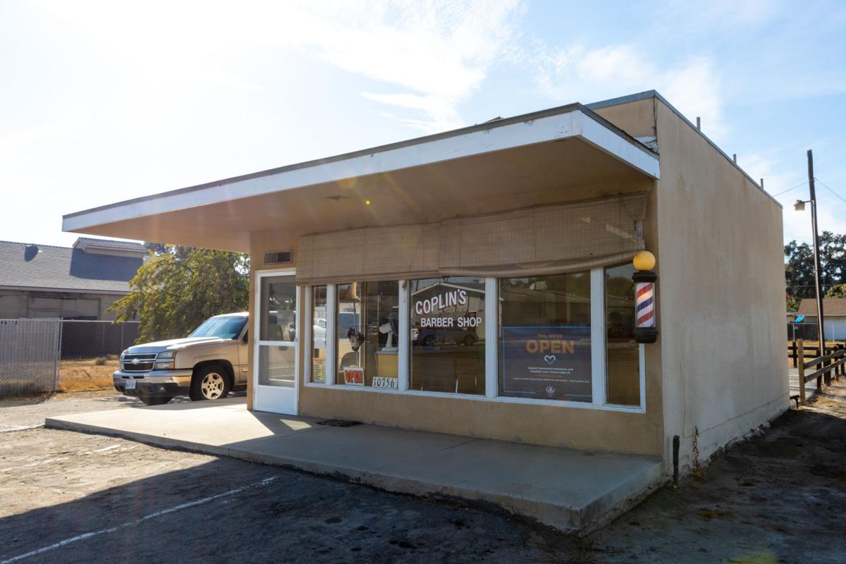 Local barber reaches 65th anniversary at Coplin's Barber ...