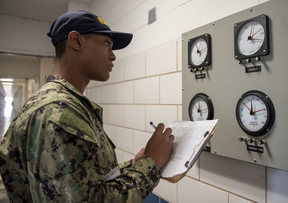 Recruits Taught Importance of Watchstanding at Recruit Training