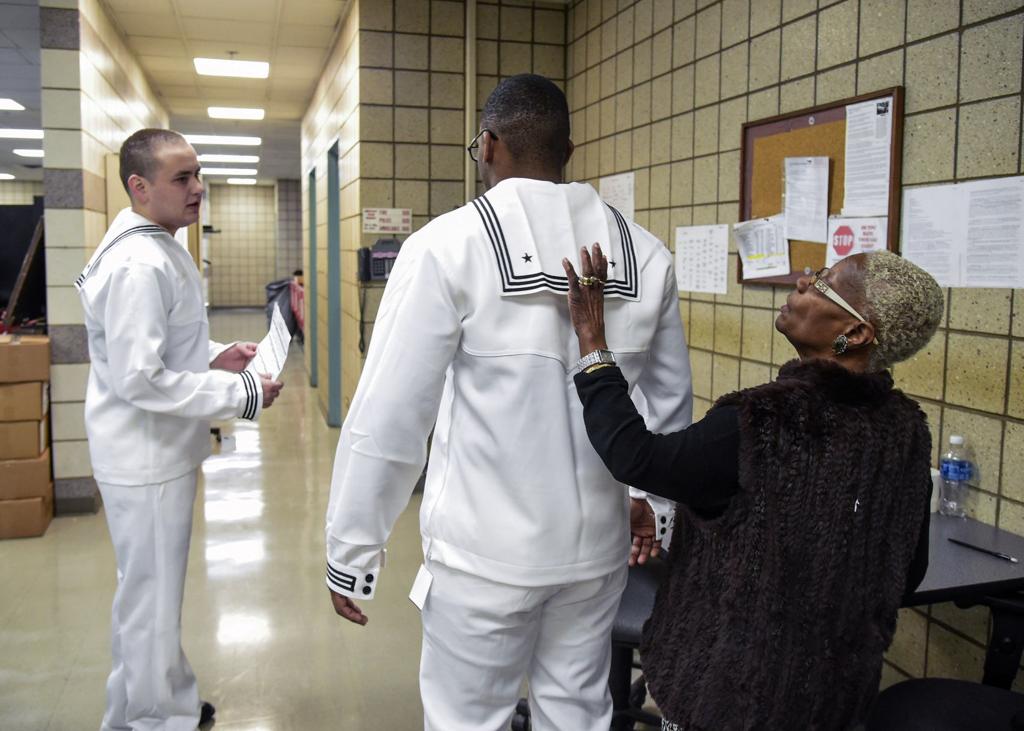 Navy S Newest Dress White Uniforms On Full Display At Recruit