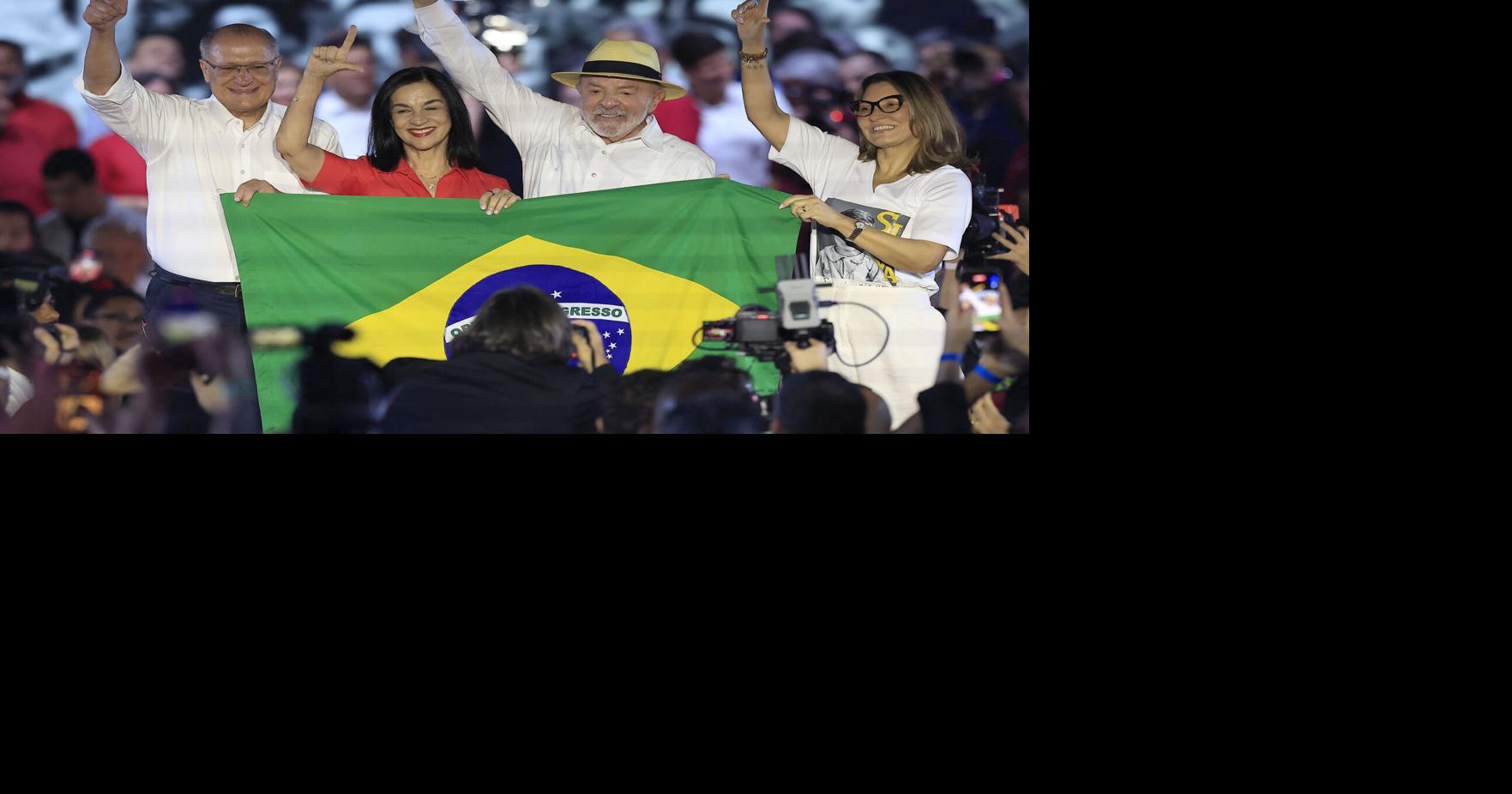 Lula's lead over Bolsonaro narrows as Brazil race gets underway