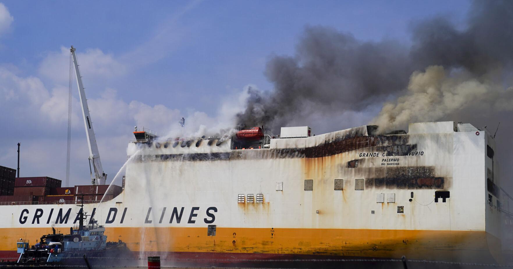 Fire that killed 2 aboard a cargo ship in New Jersey is expected to burn for days - Vimarsana News
