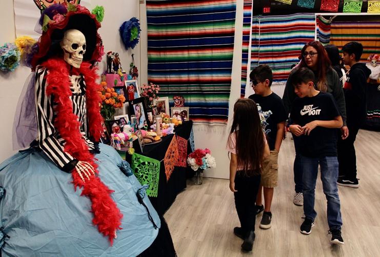 Hanford Mall hosts Dia de los Muertos event Entertainment