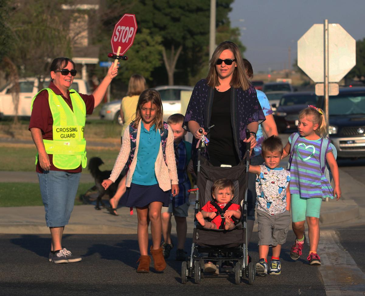 Lemoore Elementary schools start 2016 semester Gallery