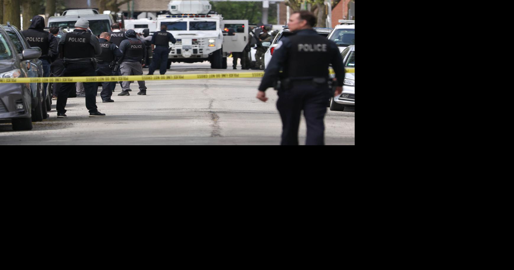 Alderman says 2 cops shot at Chicago hospital, suspect in custody