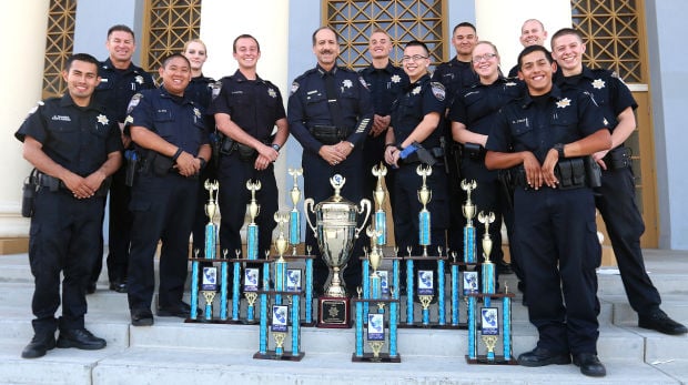 Hanford police receive medals | Gallery | hanfordsentinel.com