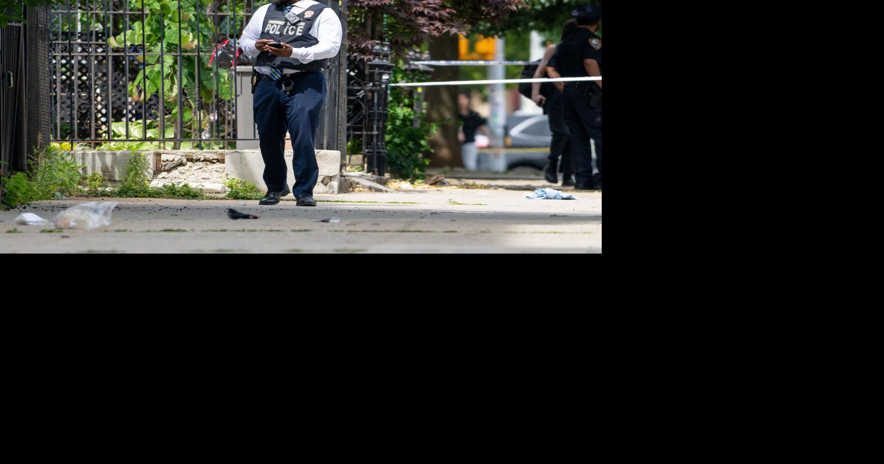 Gunman dead, NYPD cop shot in leg following heated stand off in Brooklyn building