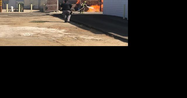 Hanford firefighters quickly extinguish dumpster fire - Vimarsana News
