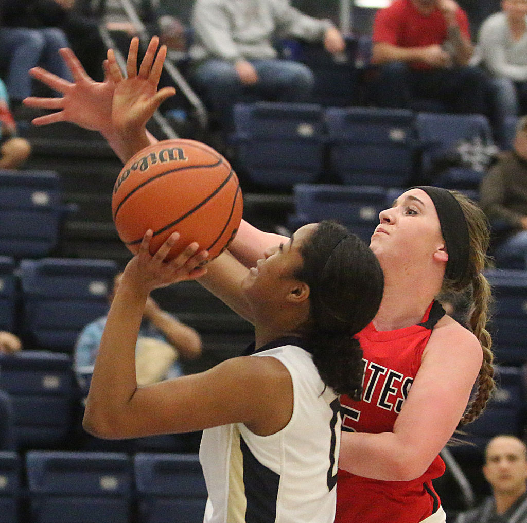 WHCL Porterville basketball | Gallery | hanfordsentinel.com