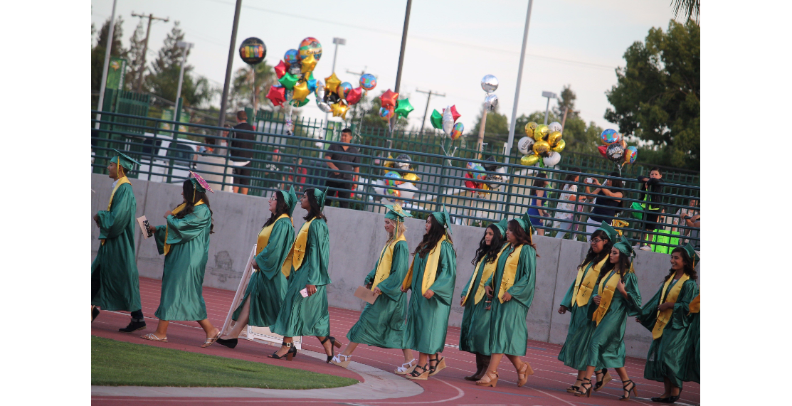 Kingsburg, Selma seniors graduate News