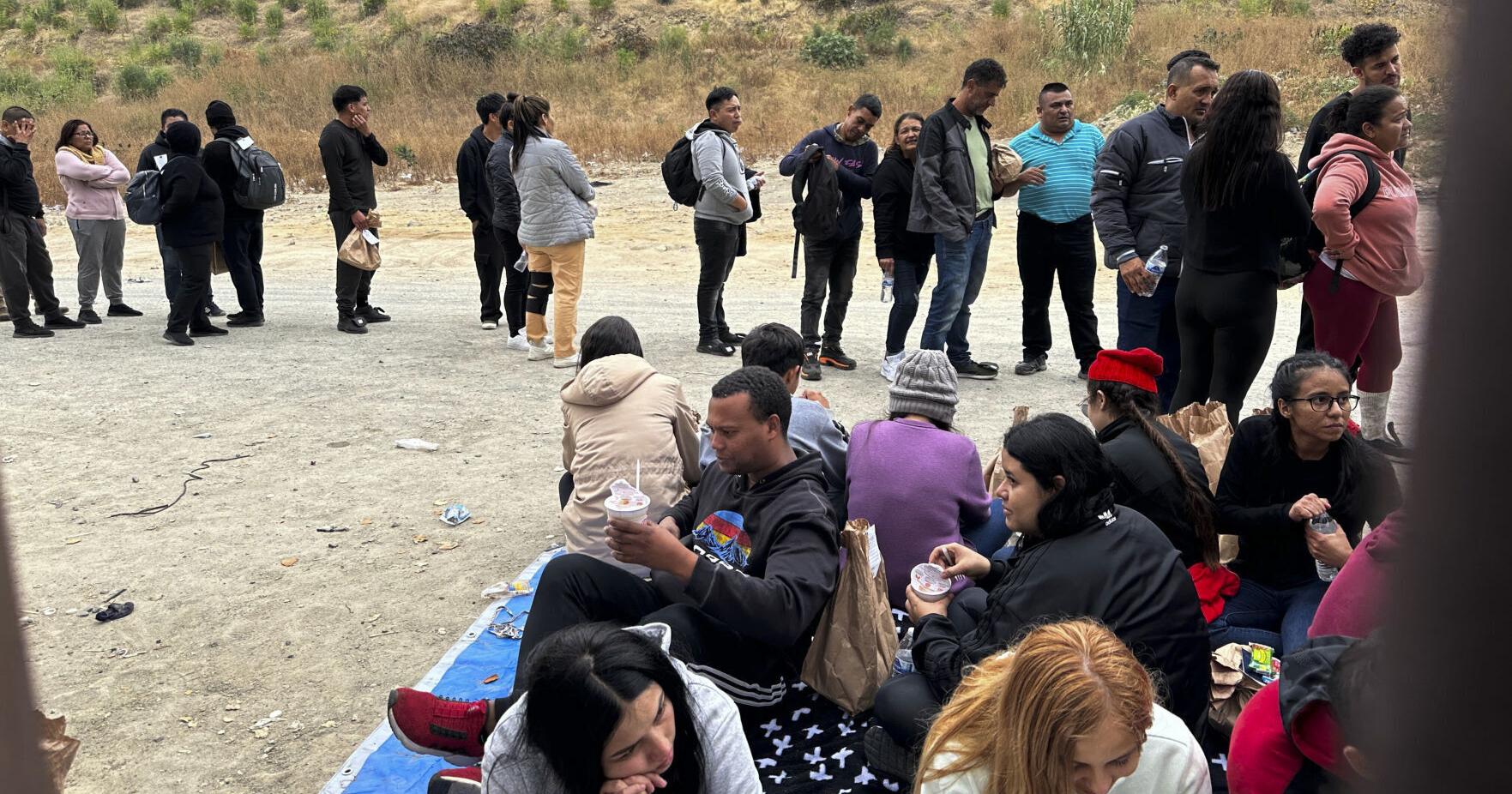 Migrants are rattled and unsure as deportations begin under new rule halting asylum - Vimarsana News