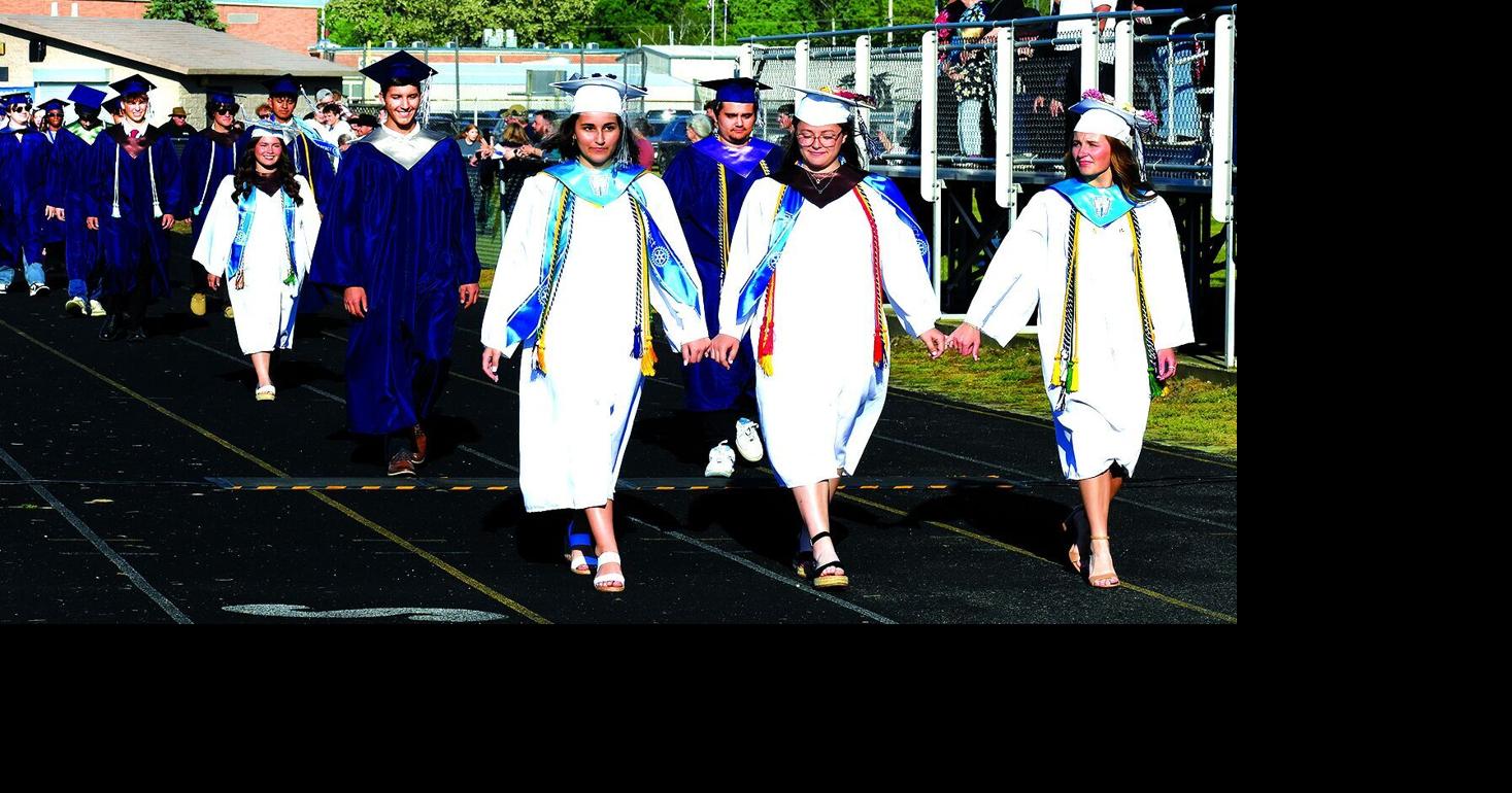 River Valley graduates thankful for the memories | Features ...