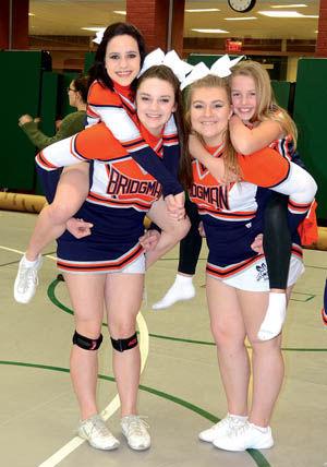 Bridgman cheerleaders get competitive | Sports