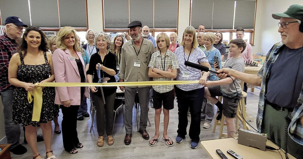 Renovated New Troy Community Center rooms unveiled for ribbon-cutting | Features