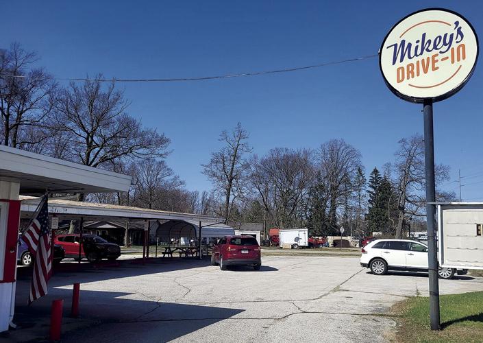 Mikey’s Drive-In opens with an eclipse special | Features ...