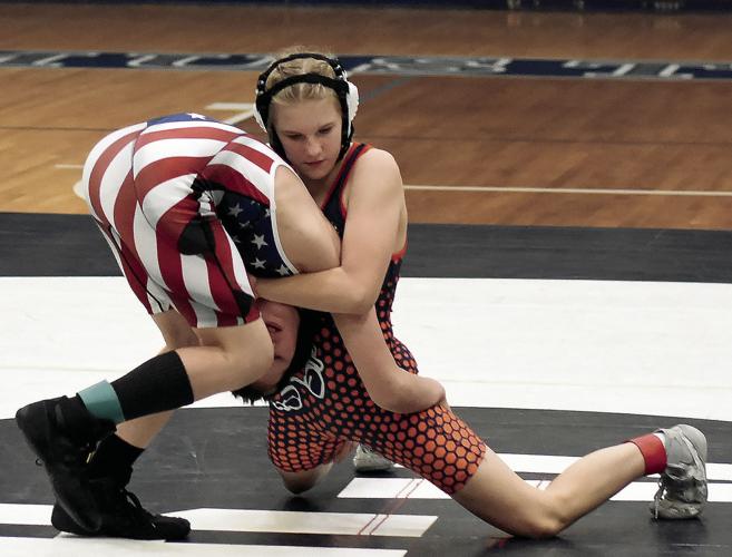 THE MIDDLE SCHOOL WRESTLING SCENE Sports