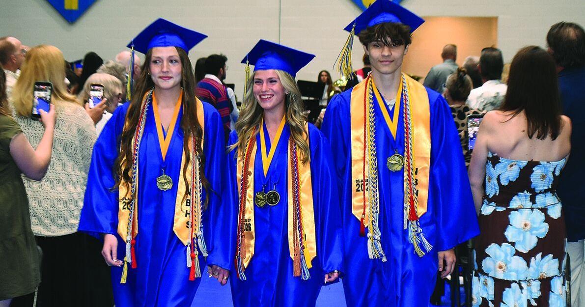 New Buffalo graduates praised as a dynamic group