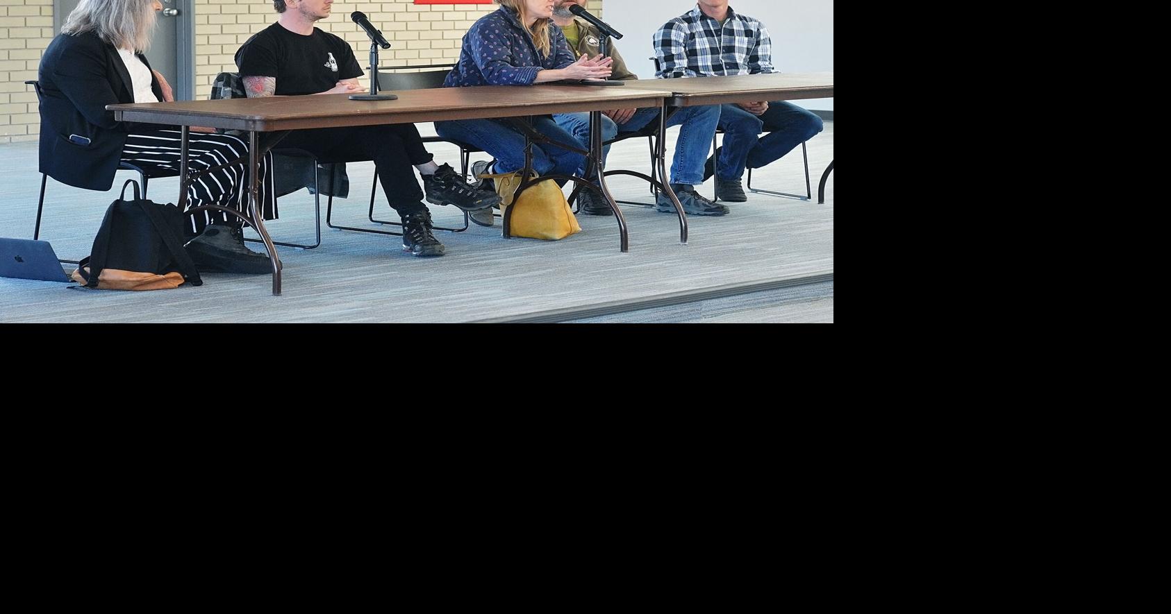 Farmers discuss sustainable agriculture at LMC roundtable