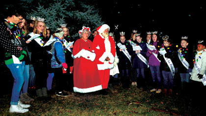 12 20 Bridg Village 2 sing at tree.jpg