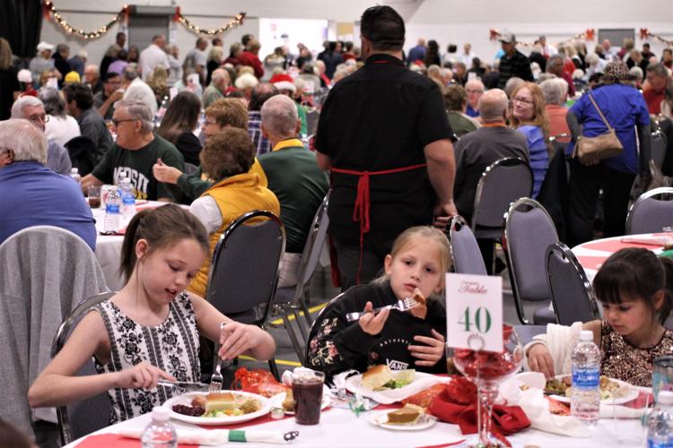Good meal, good company, good fun for Havasu's holidaythemed Community