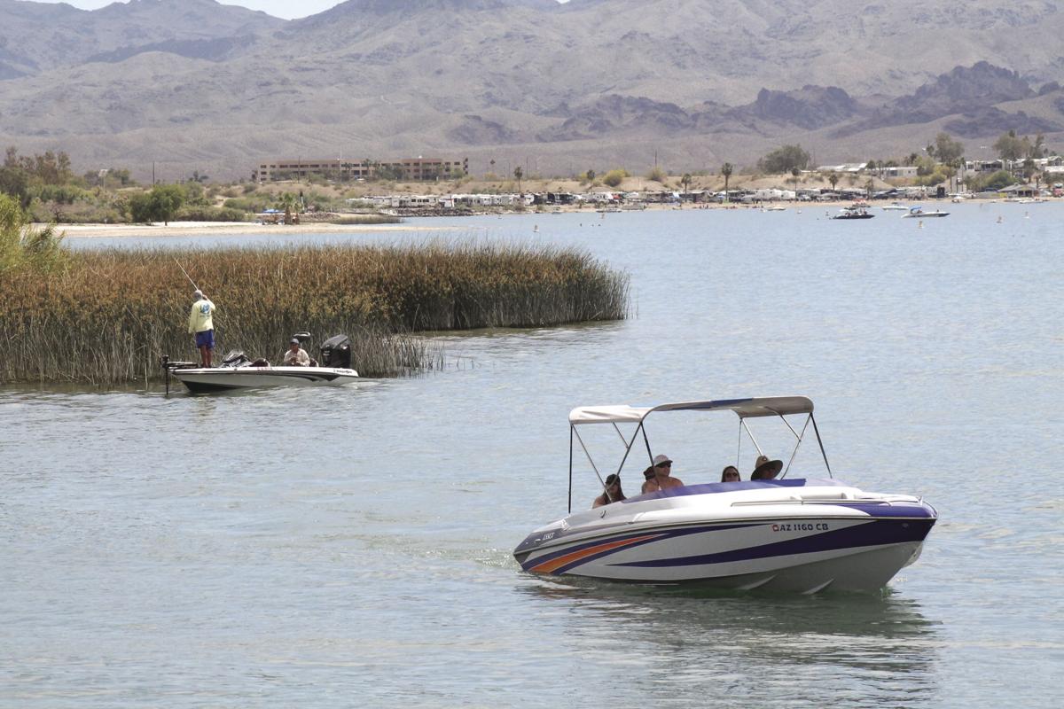 Residents flock to Lake Havasu despite pandemic as temps soar to triple