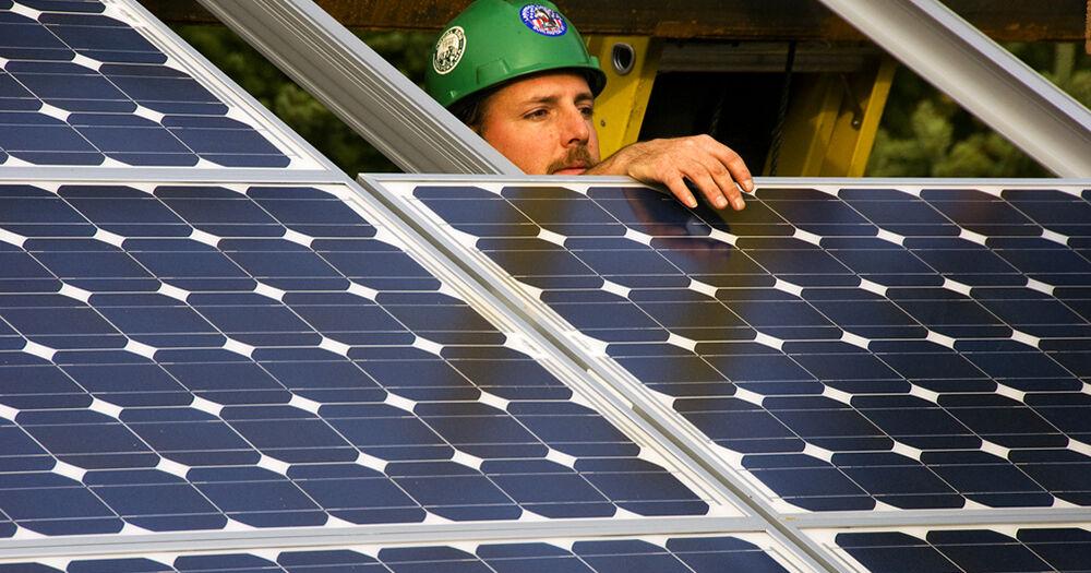 State added 13,000 clean-energy jobs in past year, 7th best in U.S. - Vimarsana News