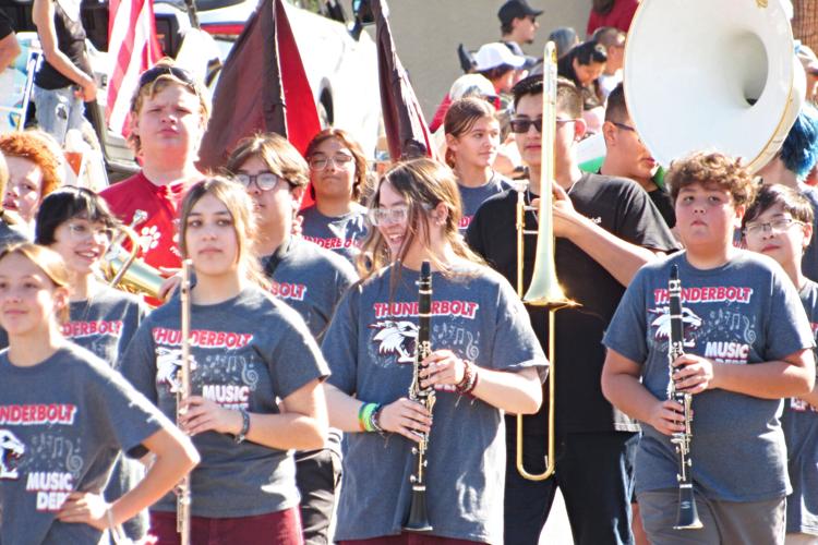 Community celebrates and gathers for traditional London Bridge Days