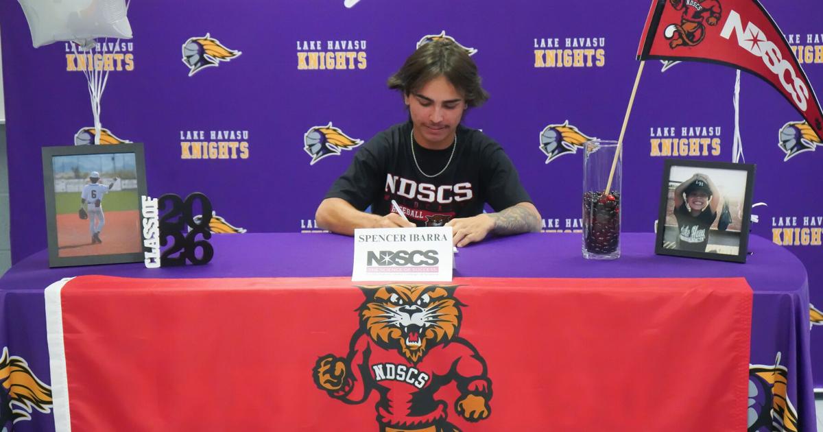 Spencer Ibarra signs to continue baseball career in college