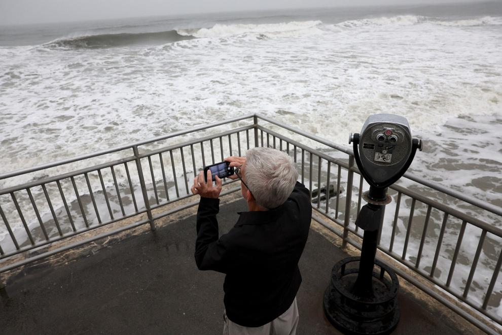 A 'super'El Niño is brewing. Experts fear historic dangers from extreme weather