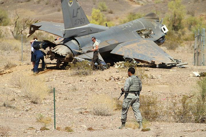 Investigators collect data on downed F 16 north of Havasu airport