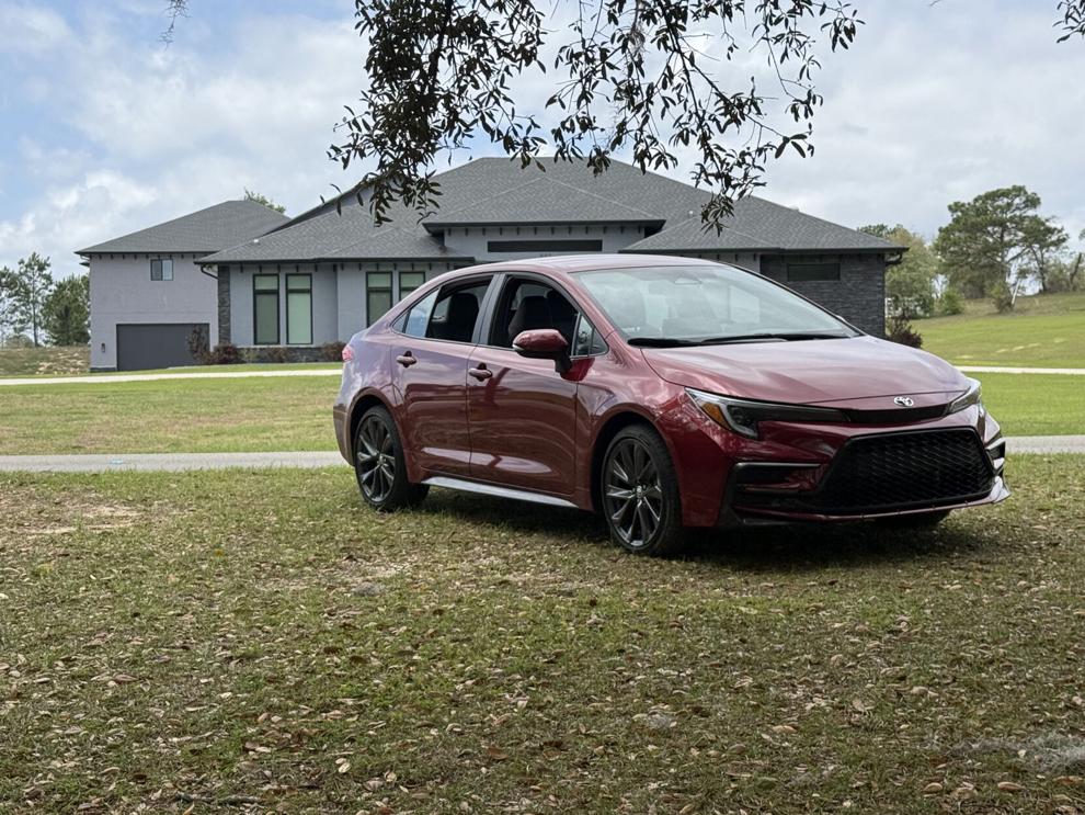 Auto review: Toyota Corolla is the commuting sedan for 2026