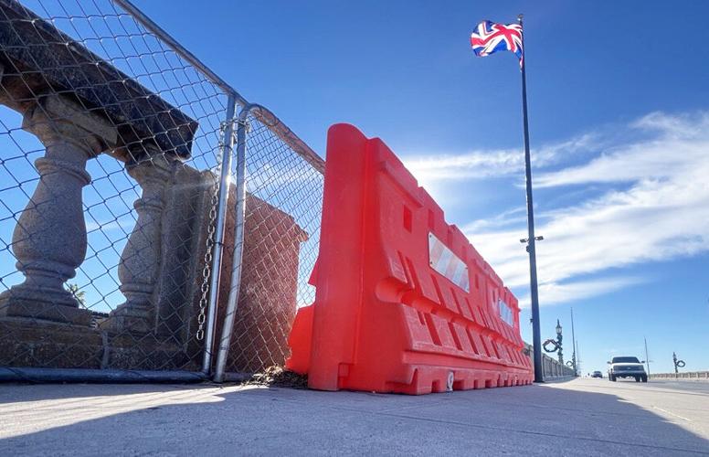 London Bridge Railing 🚧 Havasu Tip List | London Bridge railing repair pushed back into 2026 ...