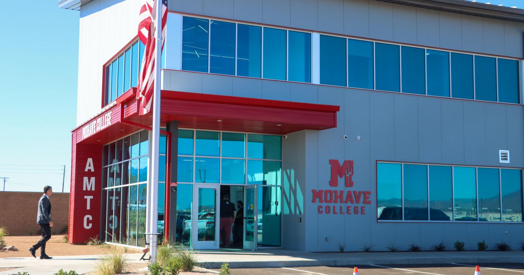 Mohave College approves three new certificates and elects new board president