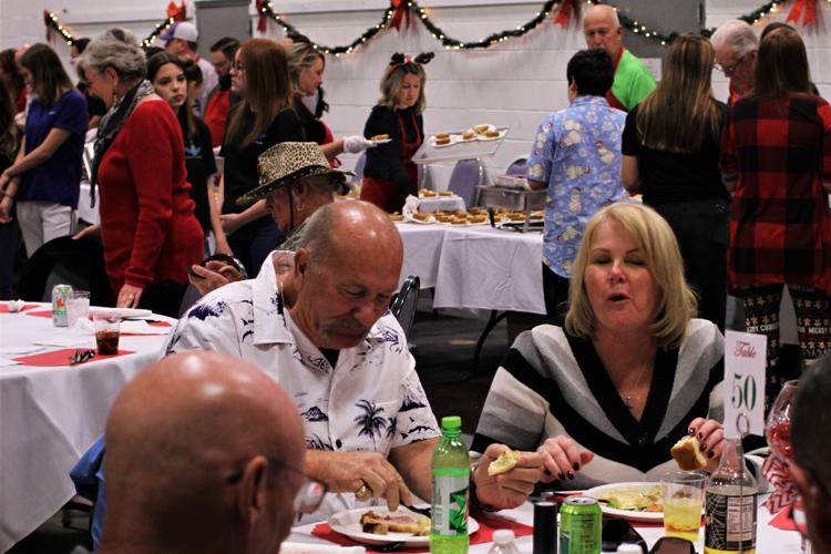 Good meal, good company, good fun for Havasu's holidaythemed Community