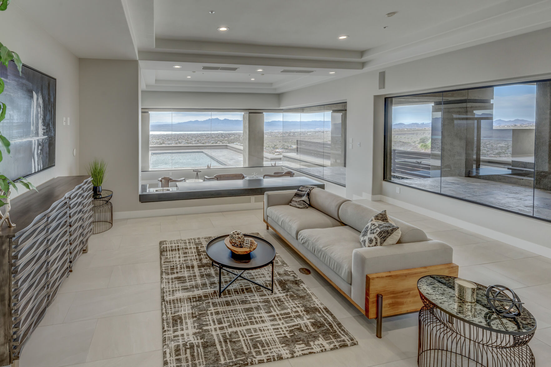 Havasu's Black Hill Place lists record-breaking $4.75 million home