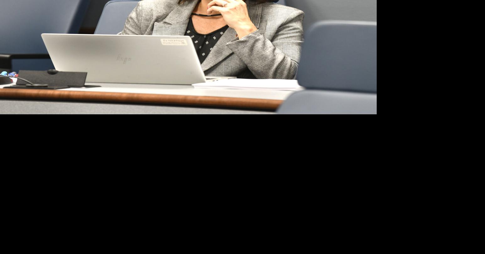 Arizona Senate weighs bill to criminalize abortion pills, users