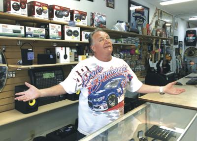 Pawn Shops See More Buyers Than Sellers Local News Stories Havasunews Com