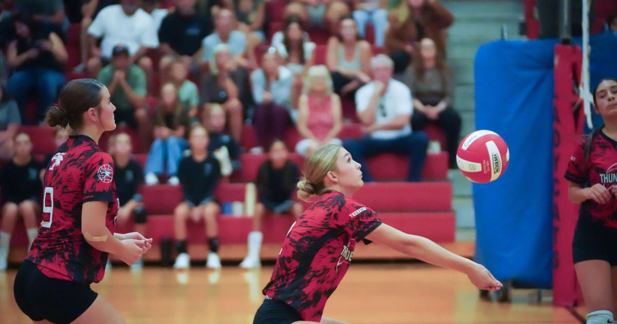Thunderbolt volleyball teams defeat Telesis in first home matches