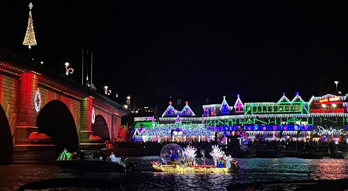 Events Havasu's Holiday Boat Parade of Lights illuminates the spirit