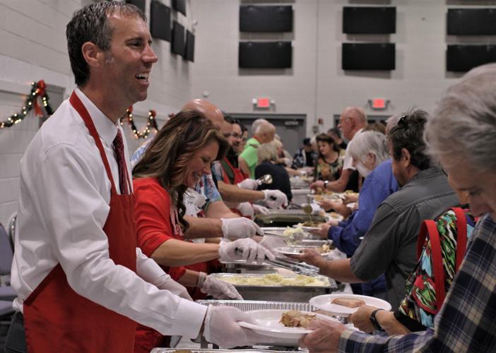 Good meal, good company, good fun for Havasu's holidaythemed Community