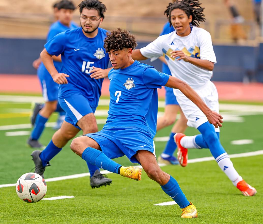 Antlers rout Castle Hills in tourney opener Sports