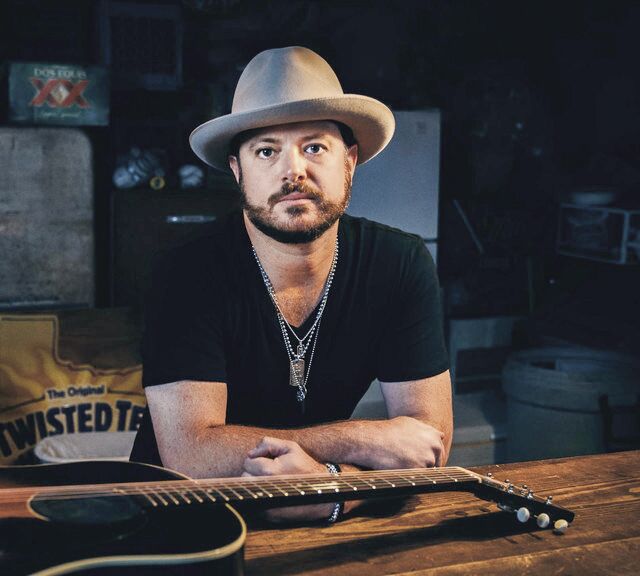 wade bowen hat