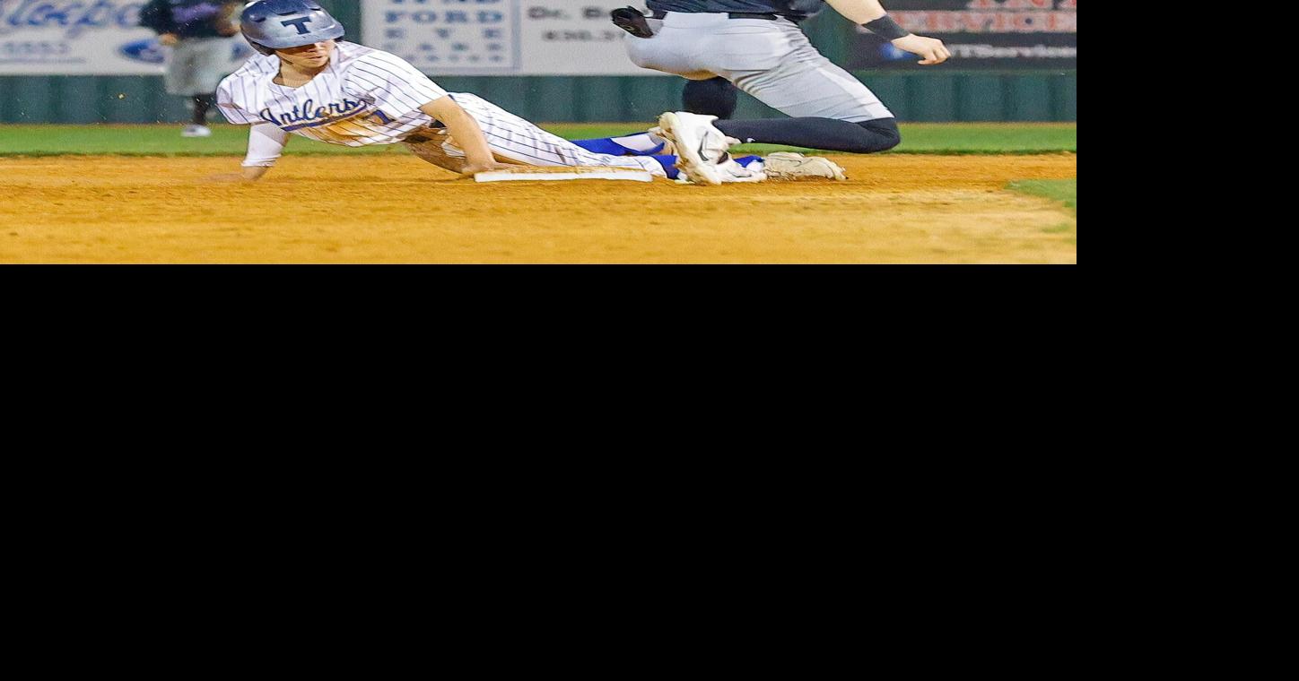 Antlers skin Rattlers in 10-0 shutout | Sports | hccommunityjournal.com