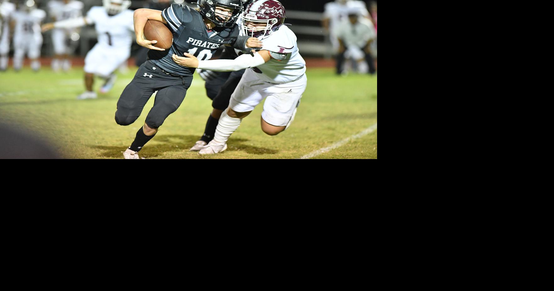 Pirates outrushed in loss to La Pryor Sports